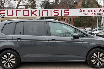 VW Touran 15.000 km 31.600 &euro; Berlin 10787