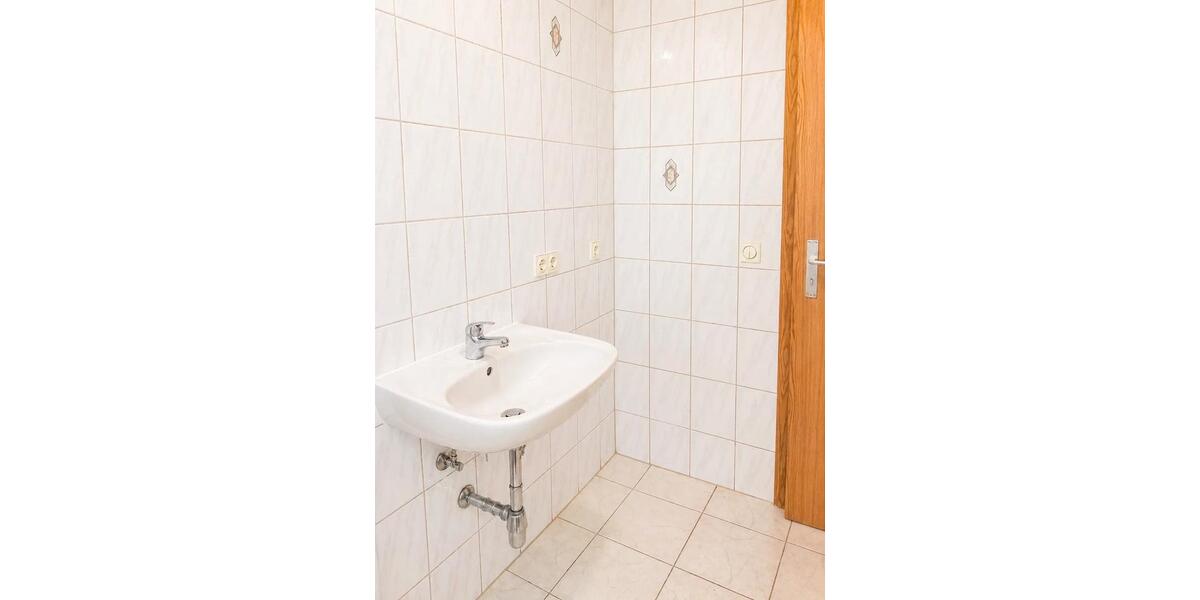 Etagenwohnung Zittau - 3 Zimmer, 63 m&sup2;, 370&euro; | Angebot:26405229