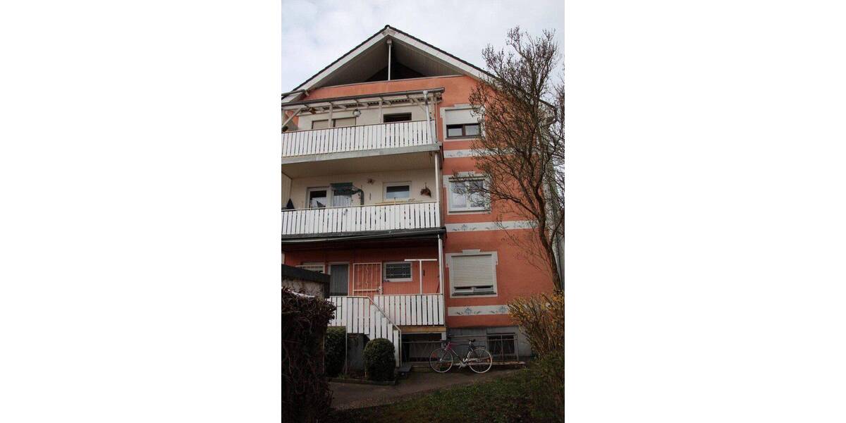 Etagenwohnung Villingen-Schwenningen Schwenningen - 3 Zimmer, 109 m&sup2;, 890&euro; | Angebot:26876792