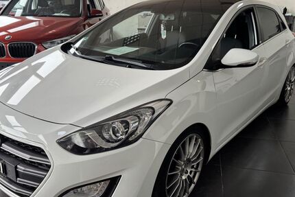 Hyundai i30 159.811 km 7.999 &euro; Saarlouis 66740