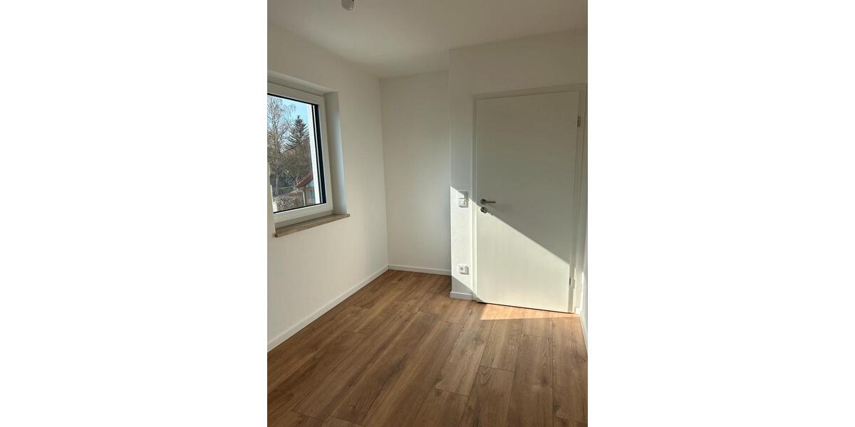 Doppelhaushälfte Zolling - 7 Zimmer, 140 m&sup2;, 2.450&euro; | Angebot:25887155