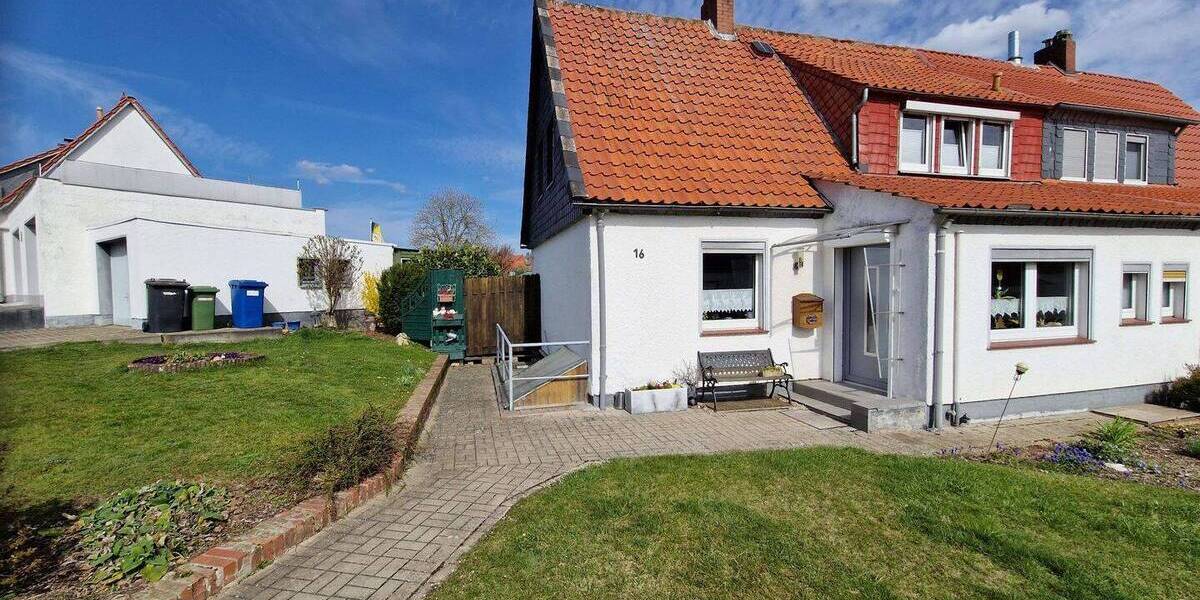 Doppelhaushälfte Schöningen - 3 Zimmer, 98 m&sup2;, 74.000&euro; | Angebot:26417878