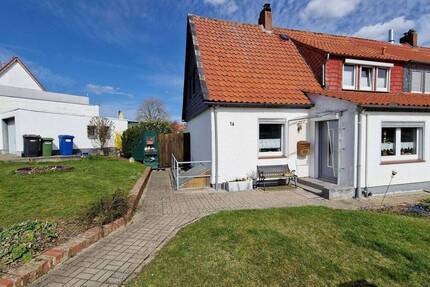 Haus Schöningen - 3 Zimmer, 98 m&sup2;, 74.000&euro; | Angebot:26417878