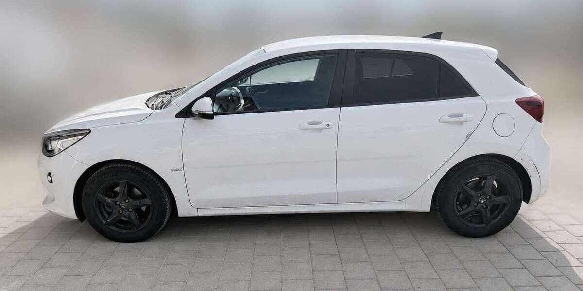 Kia Rio 83.000 km 7.500 &euro; Waldkraiburg 84478