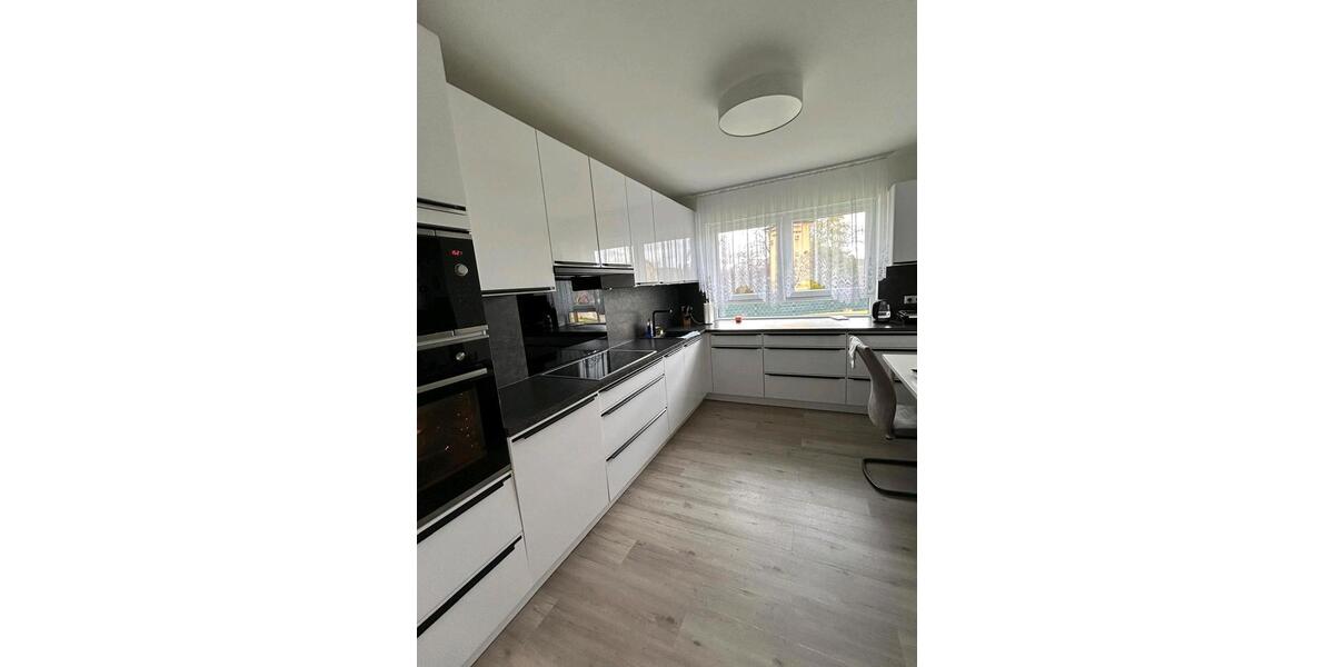 Bungalow Ebersdorf bei Coburg - 5 Zimmer, 170 m&sup2;, 375.000&euro; | Angebot:26954573