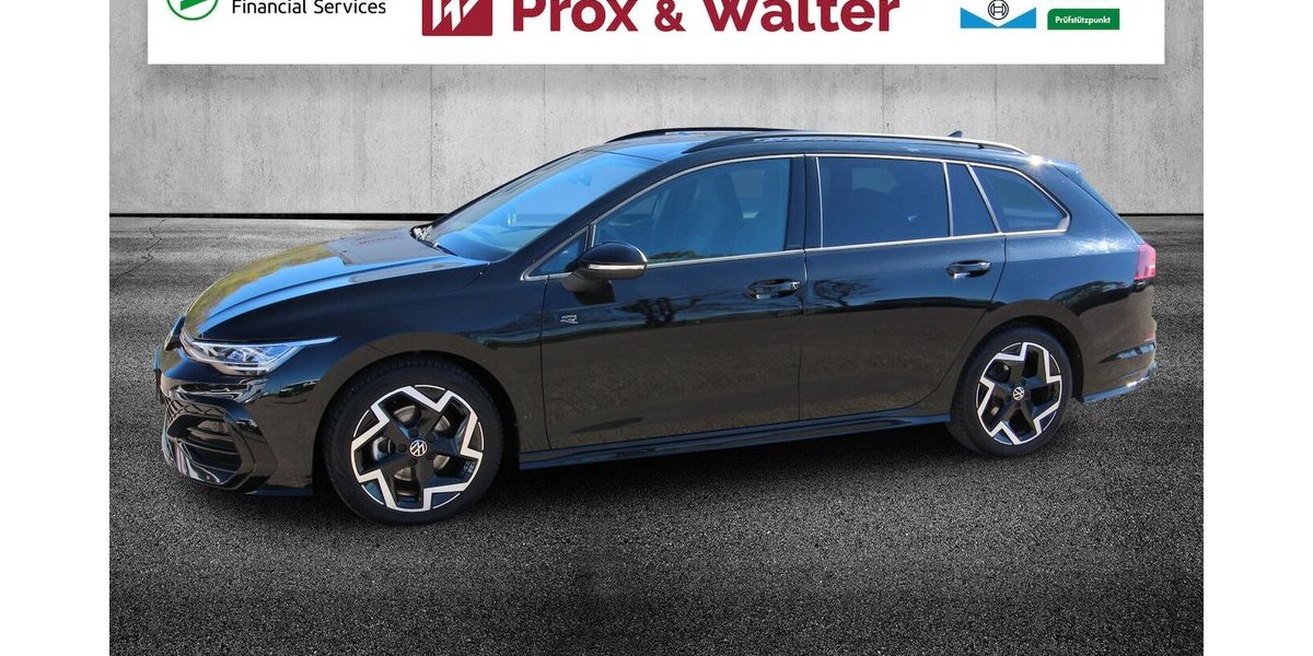 VW Golf VIII Variant 1.5 TSI R-Line LED+KAMERA+ACC 30.953 km 27.500 &euro; Hagenow 19230