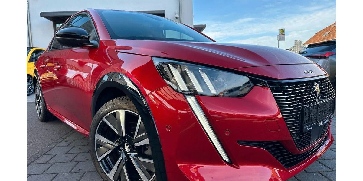 Peugeot 208 21.583 km 14.290 &euro; Beckingen 66701