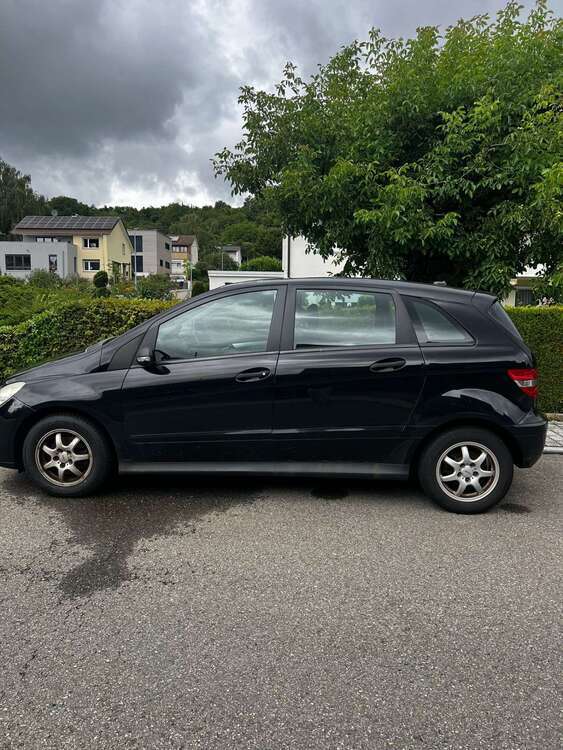 Mercedes-Benz B 150 179.800 km 600 € Singen (Hohentwiel) 78224