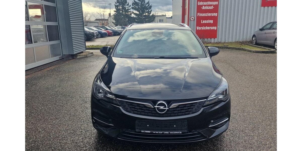 Opel Astra 1.2 Sports Tourer Klimaauto NAVI AHK LED 53.000 km 14.998 &euro; Landau 76829