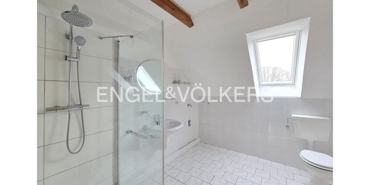 Dachgeschoßwohnung Jever - 2 Zimmer, 72 m&sup2;, 560&euro; | Angebot:25904602