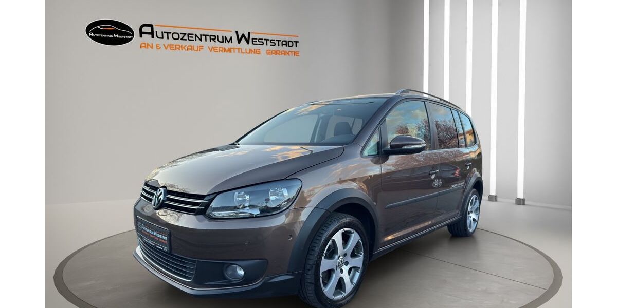 VW Touran 85.838 km 14.499 &euro; Braunschweig 38120