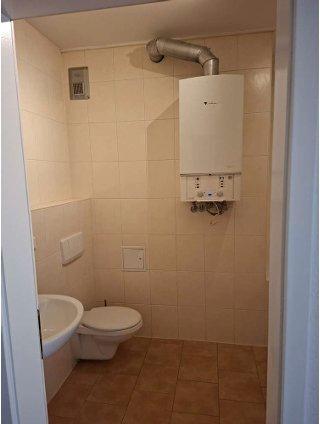 Etagenwohnung Gotha - 3 Zimmer, 73 m&sup2;, 455&euro; | Angebot:26005411