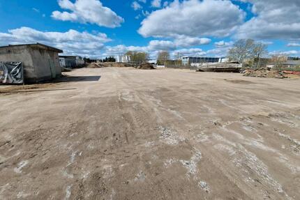 Verm 2.800qm 35x80m befestigte Freifläche in Wüstmark mit Strom