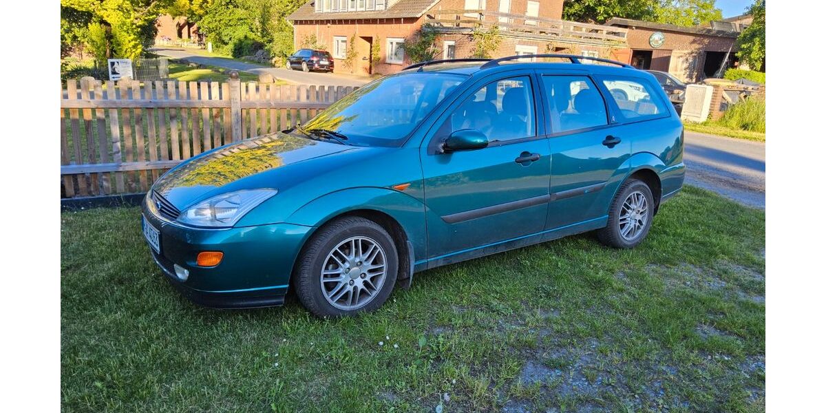 Ford Focus 146.000 km 2.350 &euro; Neustadt am Rübenberge 31535