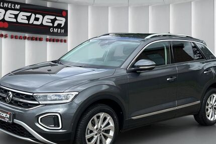 VW T-Roc 23.849 km 22.450 &euro; Stade 21682
