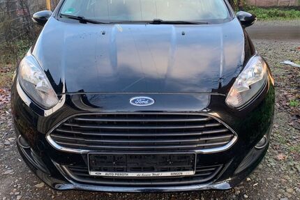 Ford Fiesta 125.150 km 4.799 &euro; Mainz-Kastel 55252