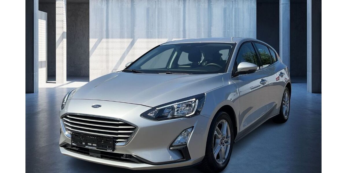 Ford Focus 45.350 km 14.990 € Hamburg 20537