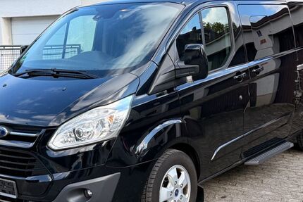 Ford Tourneo Custom 180.000 km 14.900 &euro; München 81827