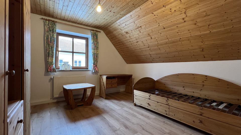 Maisonettenwohnung Berching - 5 Zimmer, 151 m&sup2;, 1.250&euro; | Angebot:24524736