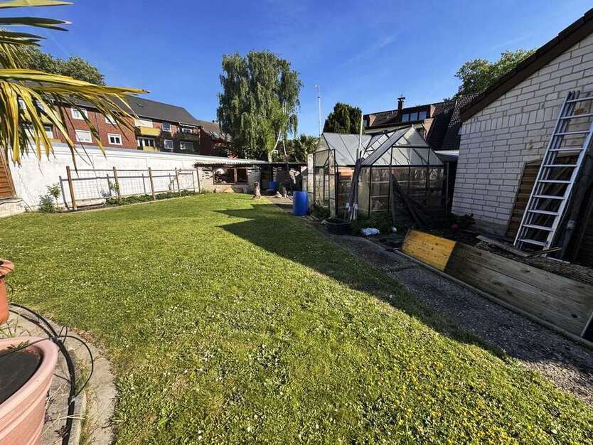 Haus zum Kaufen in Grevenbroich 375.000 € 228 m²