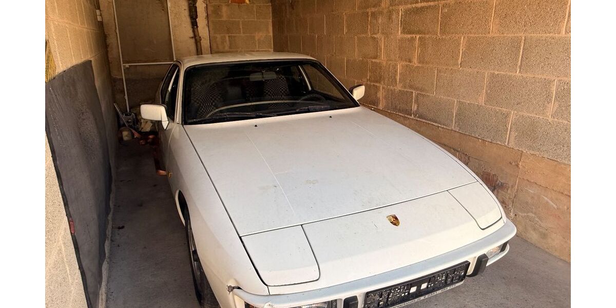 Porsche 924 72.999 km 1.499 &euro; Gaildorf 74405