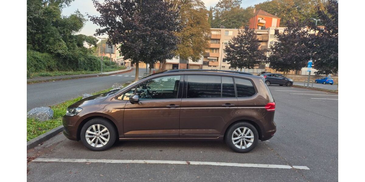 VW Touran 203.000 km 12.500 &euro; Wuppertal 42119