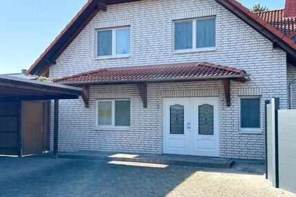 Haus Geseke - 4 Zimmer, 154 m&sup2;, 1.500&euro; | Angebot:24822267