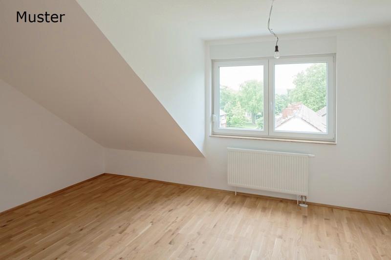 Hoch hinaus mit viel Platzspaß: ideale 2-Zi.-Wohnung mit Ausblick zimmer