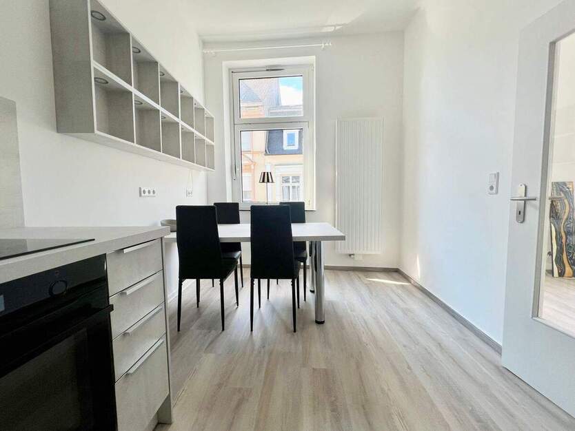 Wohn- und Geschäftshaus aus der Gründerzeit in bester Lage von Solingen Ohligs zimmer