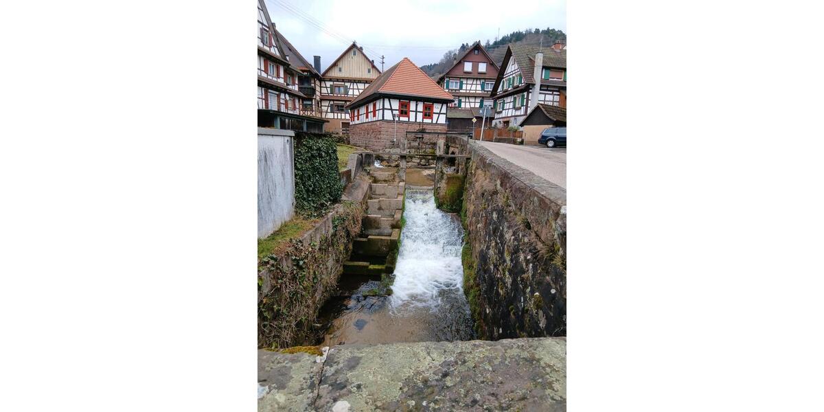 Etagenwohnung Gernsbach - 4 Zimmer, 100 m&sup2;, 750&euro; | Angebot:25379649