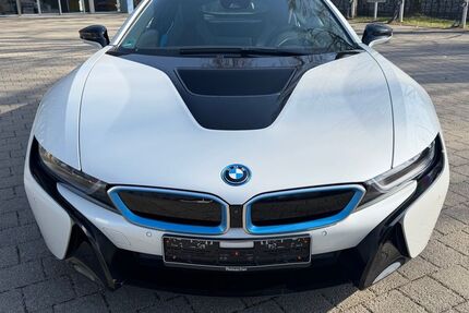 BMW i8 37.500 km 65.999 &euro; Urbach 73660