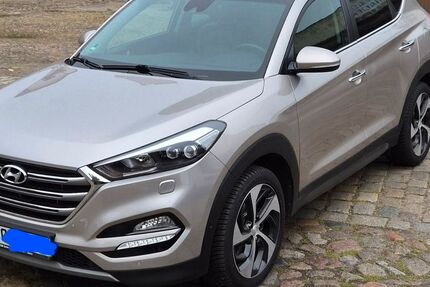 Hyundai TUCSON 96.000 km 15.600 &euro; Berlin 13439