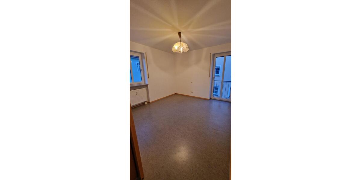 Etagenwohnung Pressath - 2 Zimmer, 37 m&sup2;, 139.500&euro; | Angebot:25634358