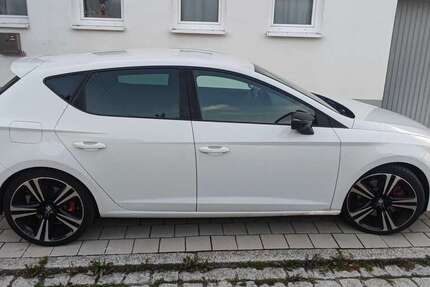 Seat Leon 158.000 km 11.999 € Deilingen 78586