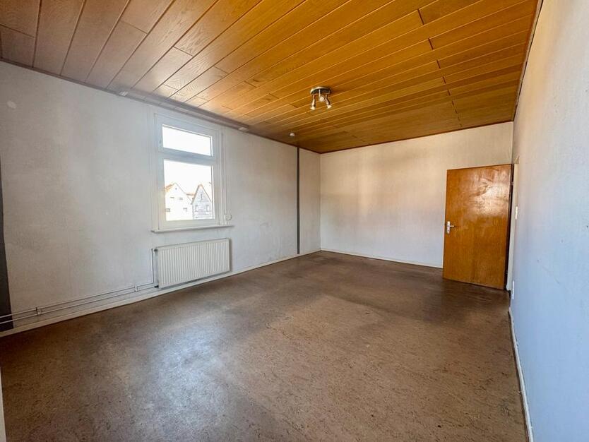 Großzügiges Mehrfamilienhaus mit Scheune, Hof & Garten