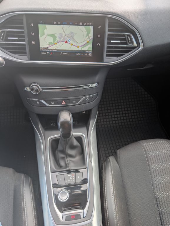 Peugeot 308 154.000 km 8.499 € Bisingen 72406