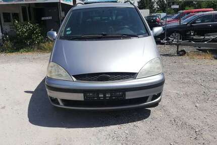 Ford Galaxy 197.865 km 1.650 € Erfurt 99084