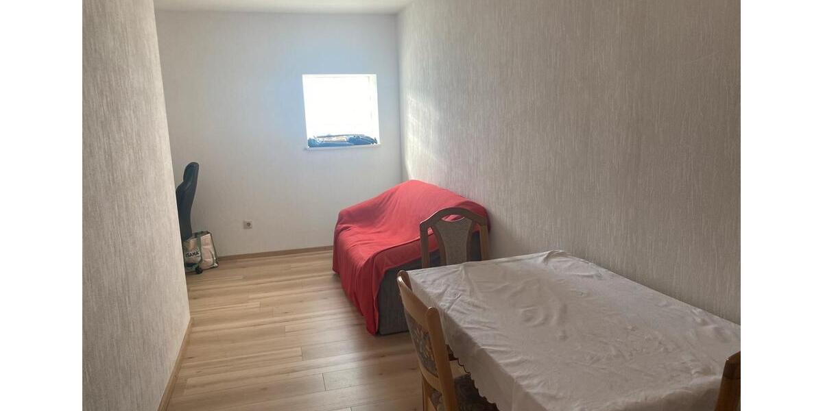Etagenwohnung Gengenbach - 4 Zimmer, 25 m&sup2;, 500&euro; | Angebot:25259103