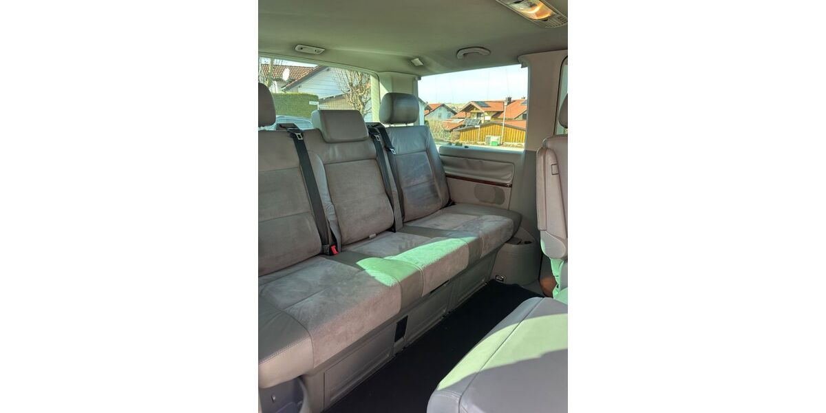 VW T5 Multivan 393.000 km 9.900 &euro; Geratskirchen 84552