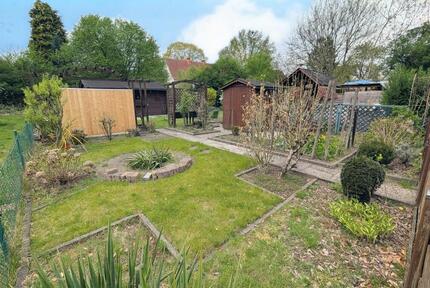 **Einziehen und wohlfühlen! +frisch gestrichen +Tageslichtbad +eigenes Gartenabteil**