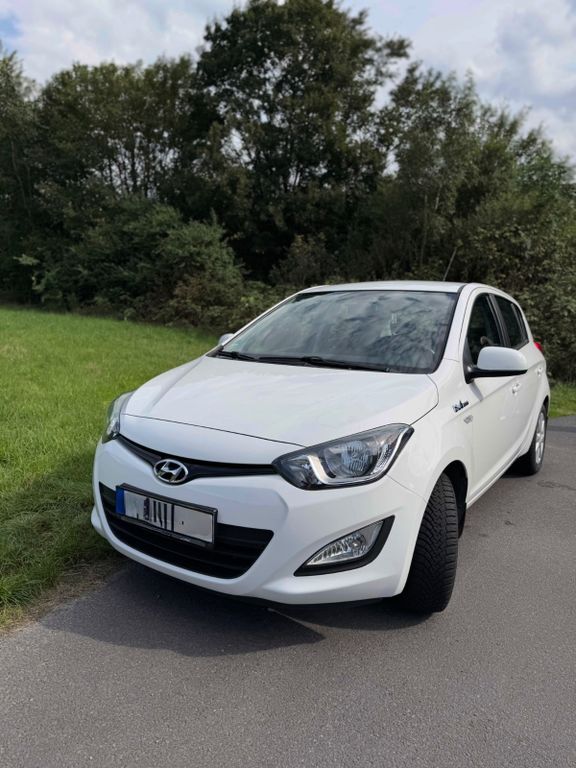 i20