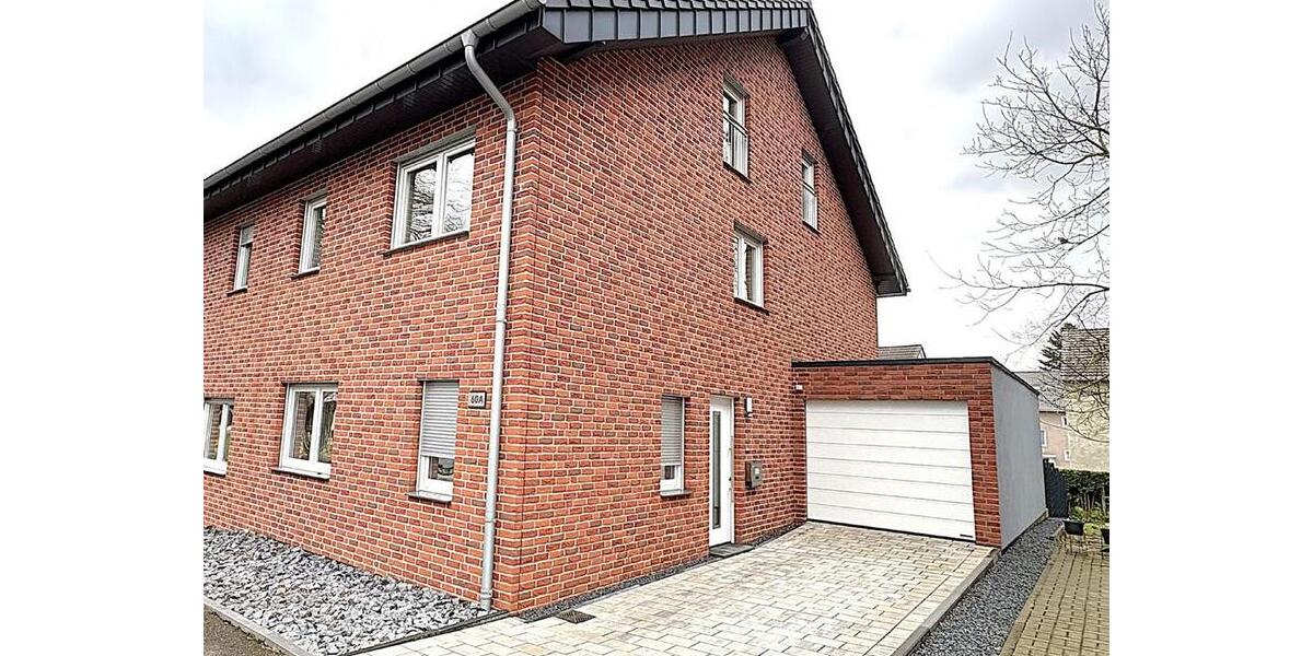 Doppelhaushälfte Herzogenrath - 5 Zimmer, 150 m&sup2;, 1.700&euro; | Angebot:25976833