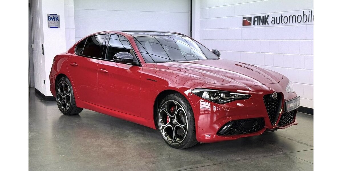 Alfa Romeo Giulia 2.0 Competizione Q4 Panoramadach 22.300 km 37.560 &euro; Lich 35423