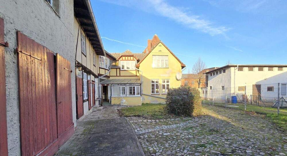 Einfamilienhaus Wanzleben Seehausen - 7 Zimmer, 200 m&sup2;, 83.500&euro; | Angebot:25112036