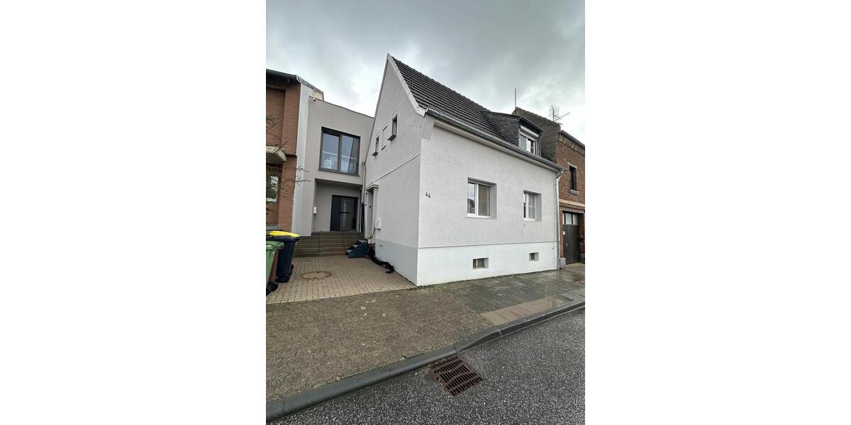 Reihenhaus Bornheim - 5 Zimmer, 250 m&sup2;, 880.000&euro; | Angebot:25647827