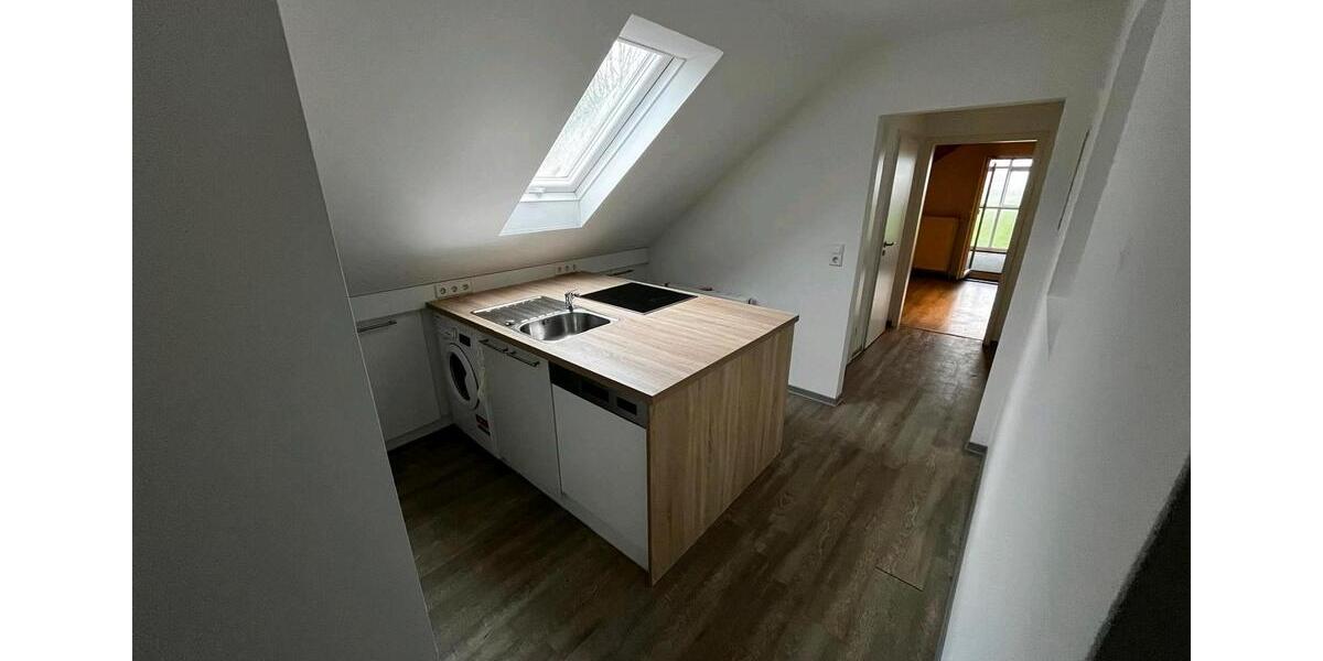 Dachgeschoßwohnung Apen - 3 Zimmer, 70 m&sup2;, 850&euro; | Angebot:25404096