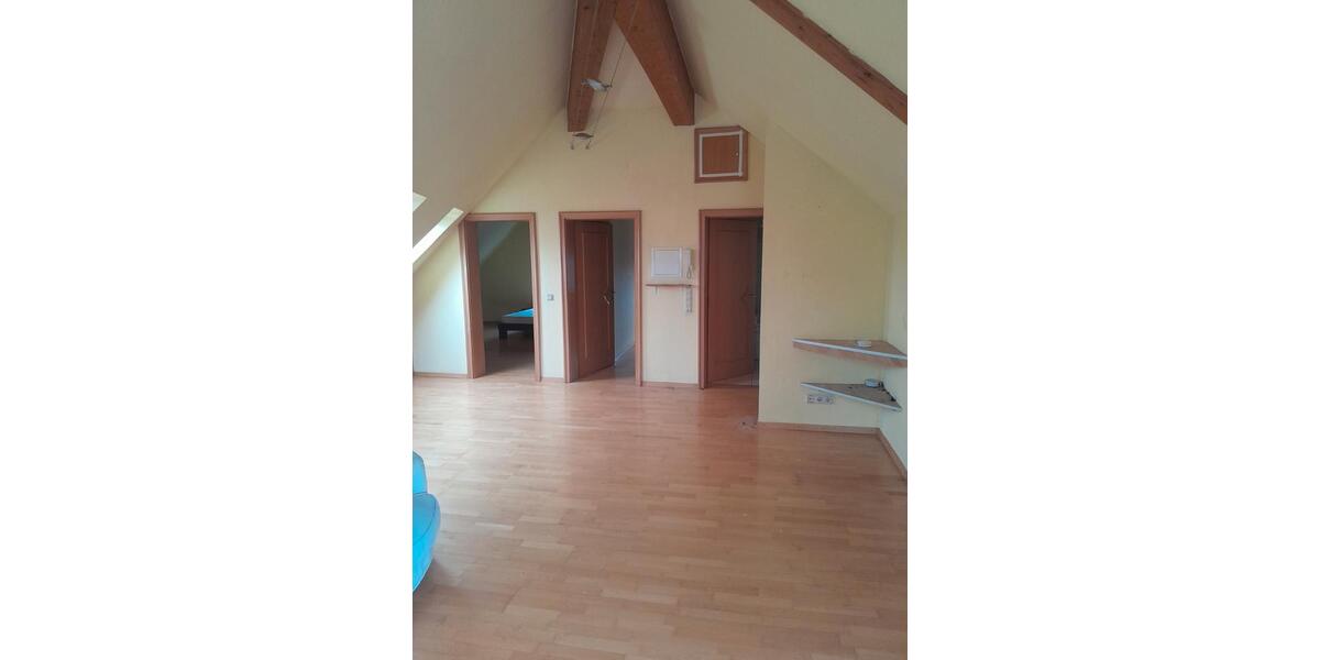 Dachgeschoßwohnung Föhren - 2 Zimmer, 78 m&sup2;, 675&euro; | Angebot:26177144