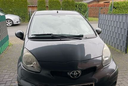 Toyota Aygo (X) 153.512 km 4.000 &euro; Schloß Holte-Stukenbrock 33758