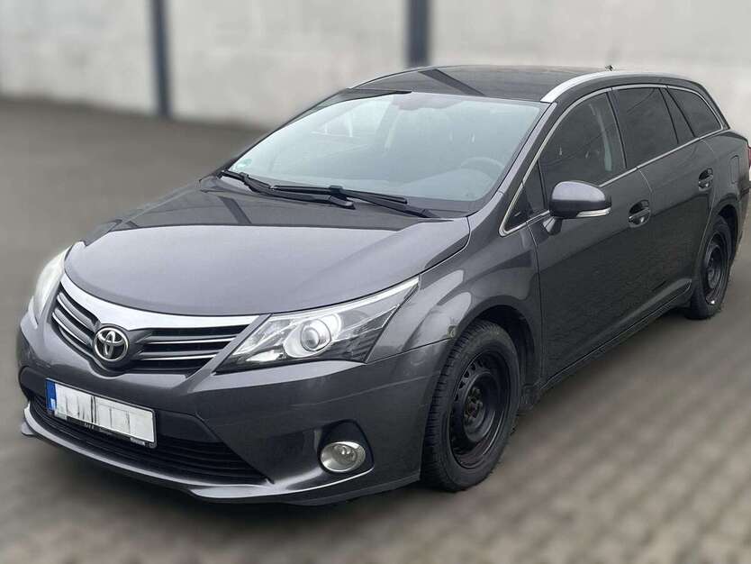 Toyota Avensis 209.800 km 6.000 € Lohmar 53797