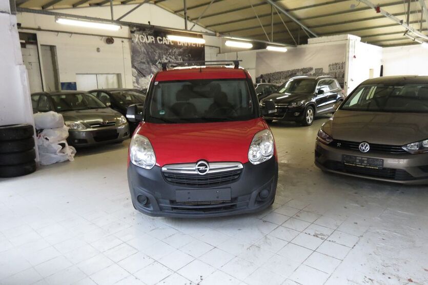 Opel Combo 148.000 km 4.900 € Schlangenbad 65388